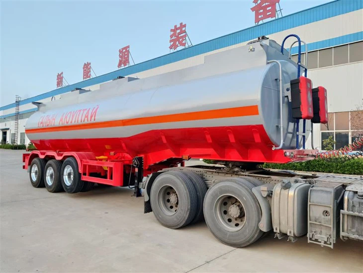 32000 Liters Oil Tanker Trailer